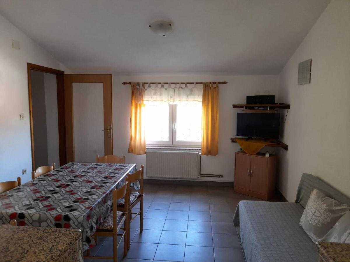 Apartman Karin 2 Senj  Eksteriør bilde