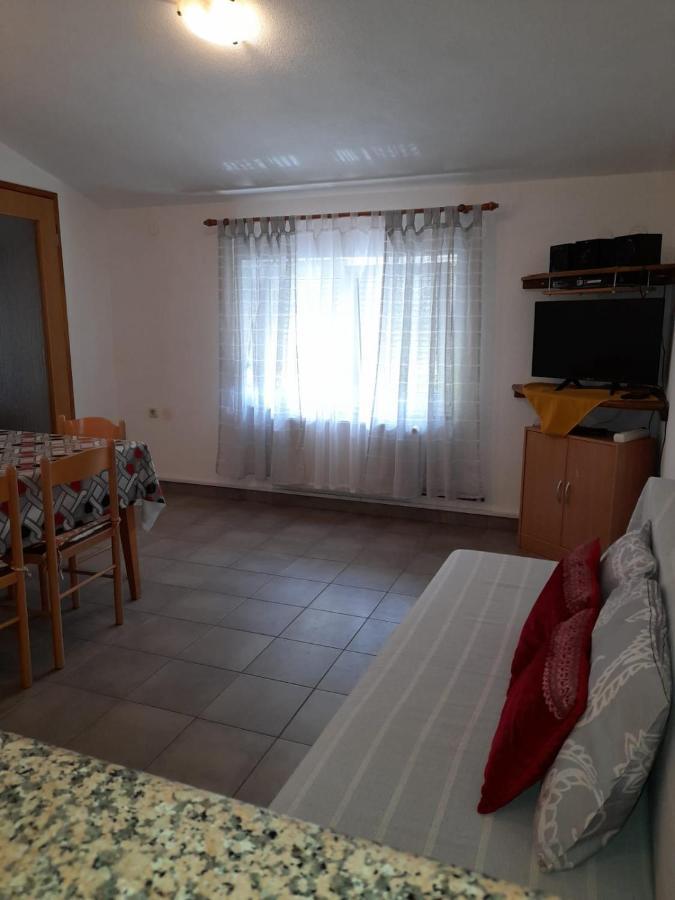 Apartman Karin 2 Senj  Eksteriør bilde